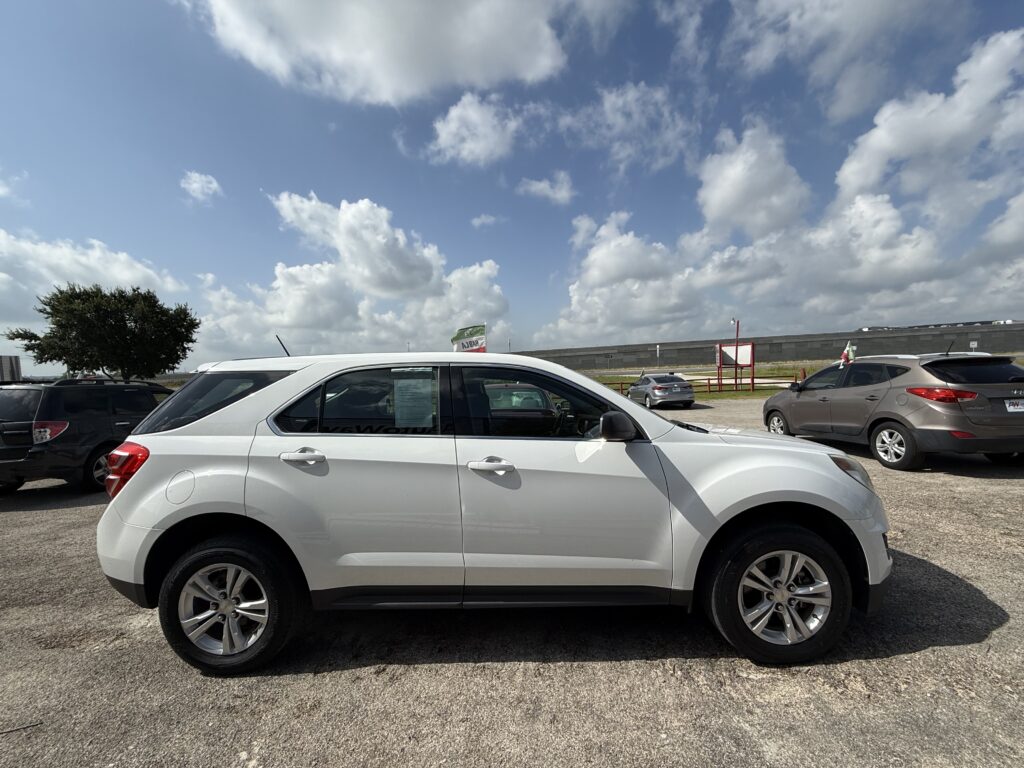 2017 CHEVROLET EQUINOX LS