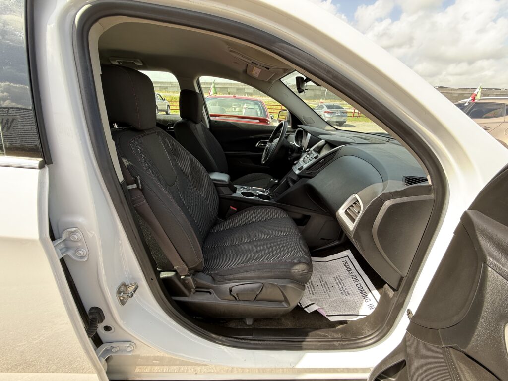 2017 CHEVROLET EQUINOX LS