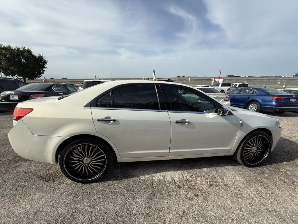 2012 LINCOLN MKZ