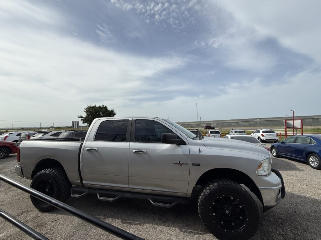 2012RAM 1500 SLT; BIG HORN; CASH SALE!