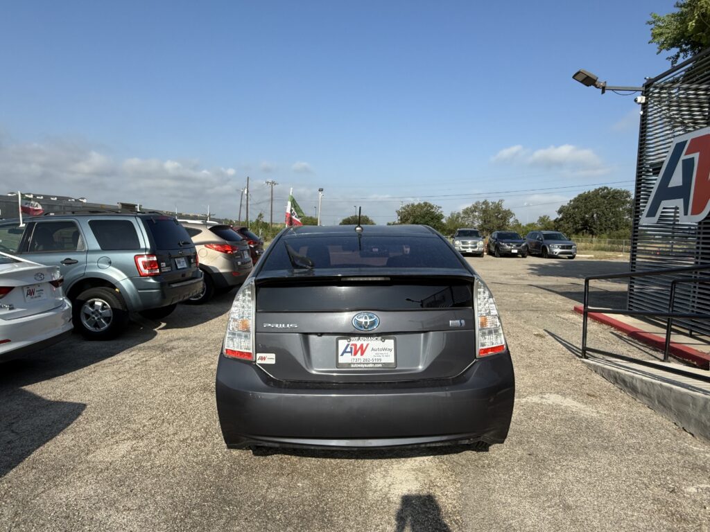 2011 TOYOTA PRIUS