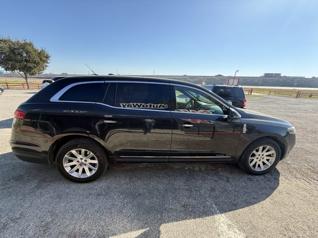 2015 LINCOLN MKT